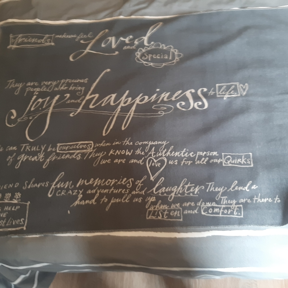 Poetic Threads Wrap